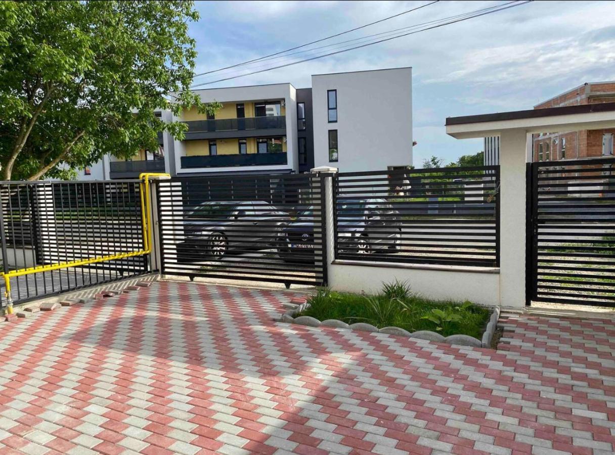 Cozy Apartament With 2Rooms Temeşvar Dış mekan fotoğraf